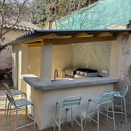 Avec Piscine - 5 Min D'avignon * Les Angles (Gard)