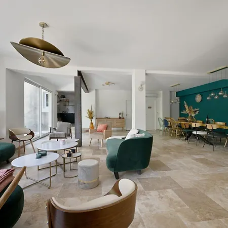 Avec Piscine - 5 Min D'avignon * Les Angles (Gard)